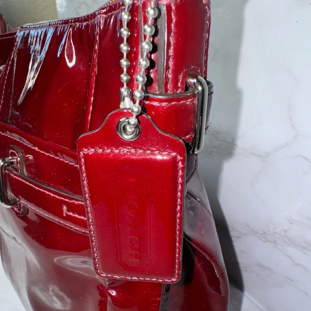 COACH CHELSEA Wine Red Patent Leather Ashley Hobo Shoulder Bag Purse #17861 EUC - Picture 6 of 17